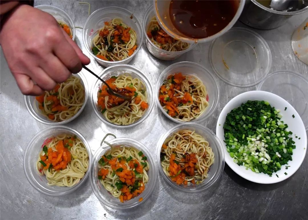 瑞雪随东去雨水送春归,风雨送春归歌曲原唱