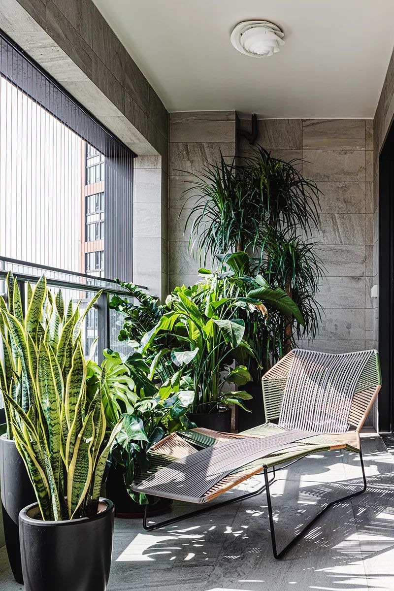 她以“潮汐”为灵感创造了一个家，将看似无形的爱说到尽兴