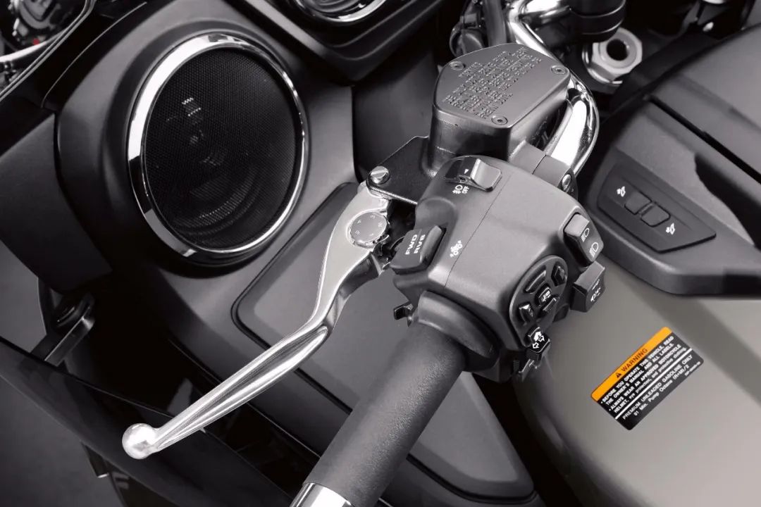 雅马哈星际巡航starventure三轮,雅马哈starventure国内售价