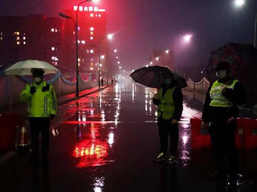 洛龙镇切实筑牢疫情防控屏障,抓实疫情防控筑牢安全防线