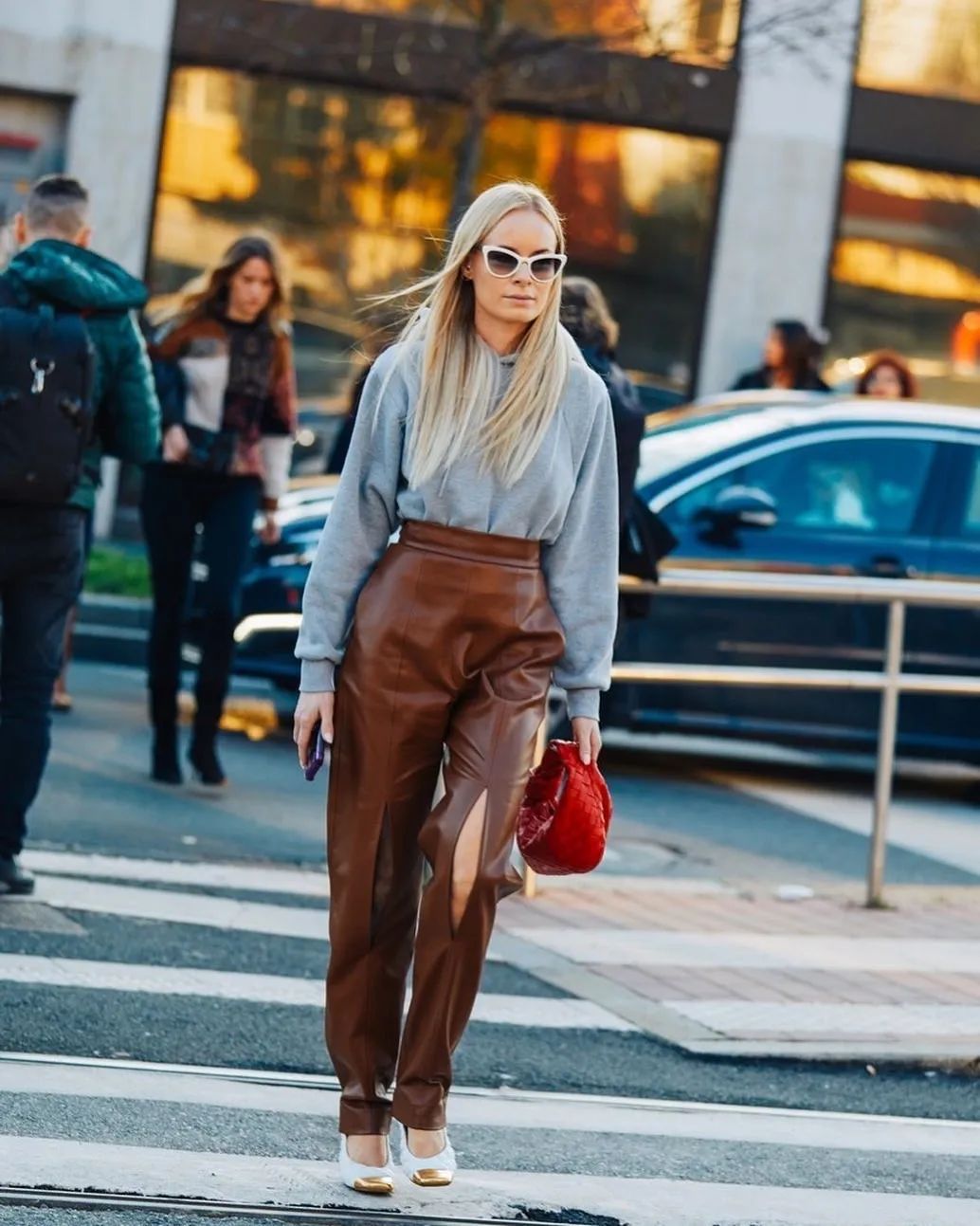 今年最值得买的三件衣服,质量很好的过时款衣服值得买吗