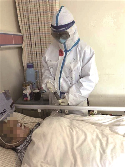 江苏民政56人驰援武汉养老院养老服务首次跨省救援“挑大梁”