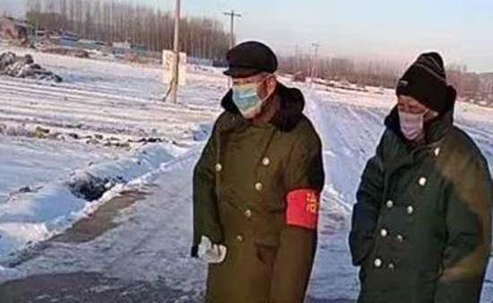 唐山市遵化市志愿者,遵化村口志愿者