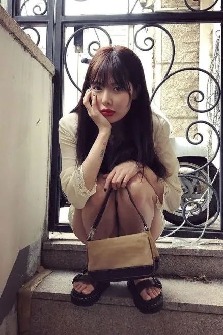 bellakendall什么关系,bella和kendall走秀