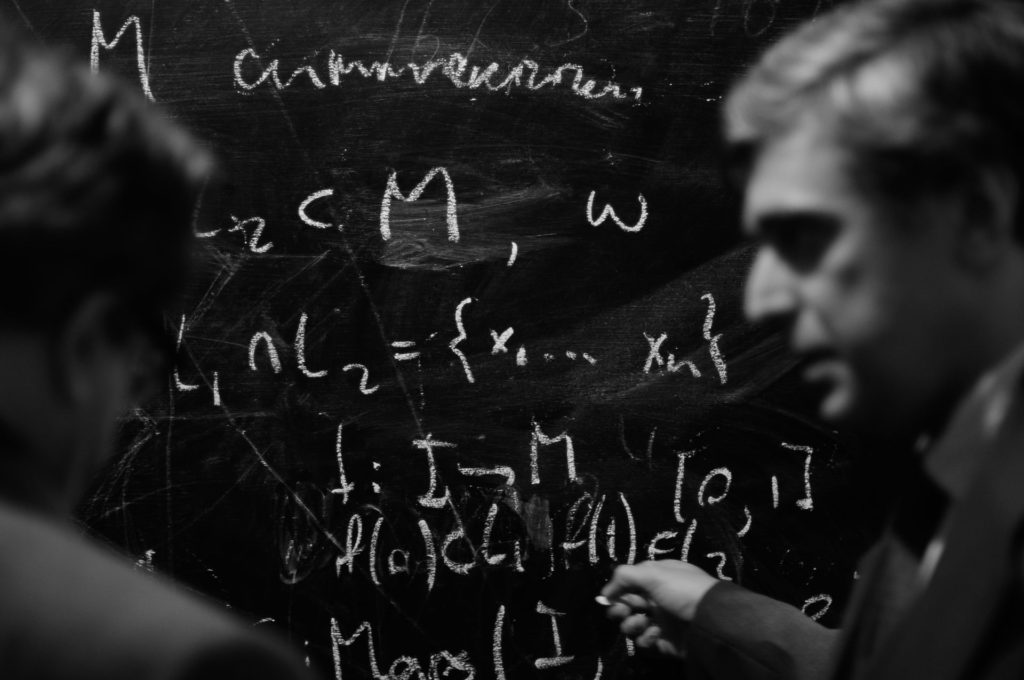 《列夫·朗道》:斯大林时代的真人秀,“我拥有绝对的自由,直到克格勃逮捕了我”