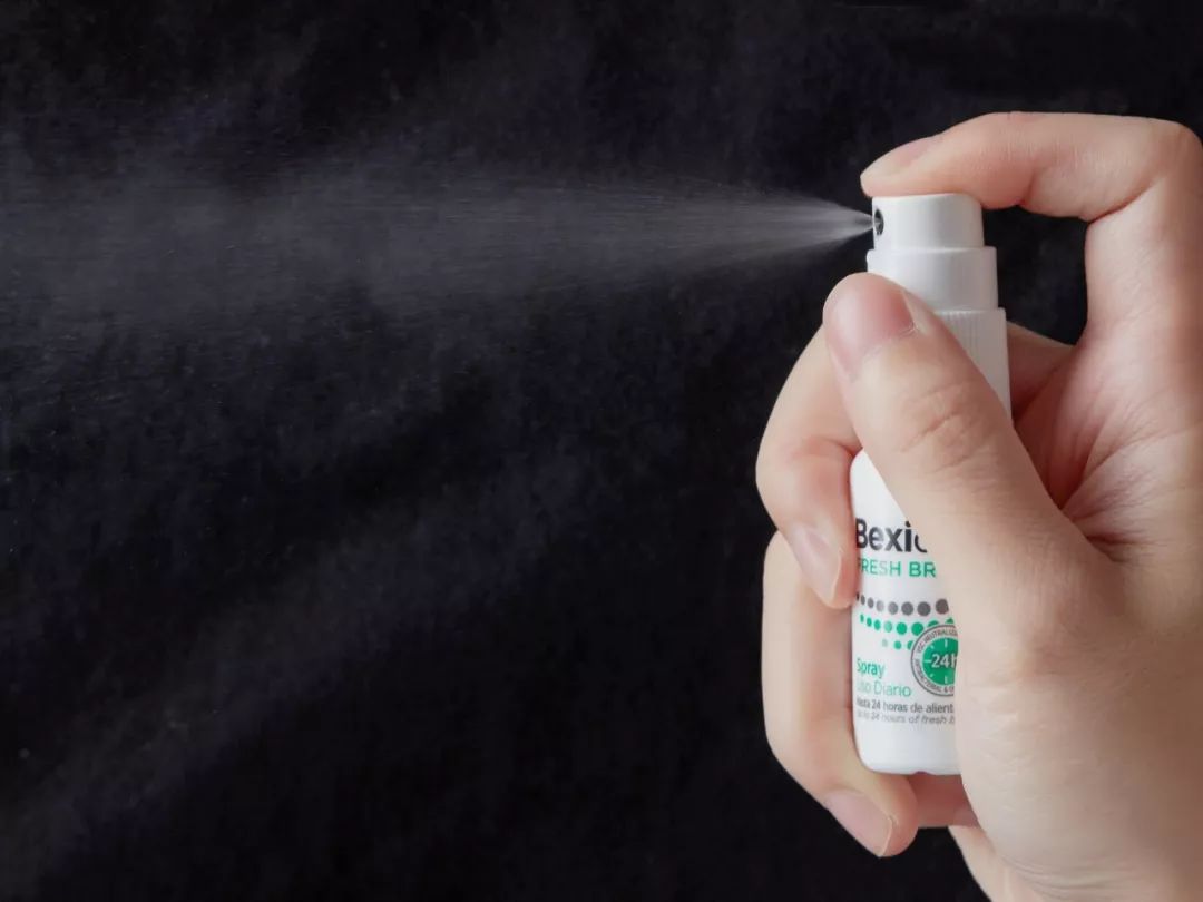 戴着口罩有口臭别人能闻到吗,戴口罩有口臭这些法宝来帮你