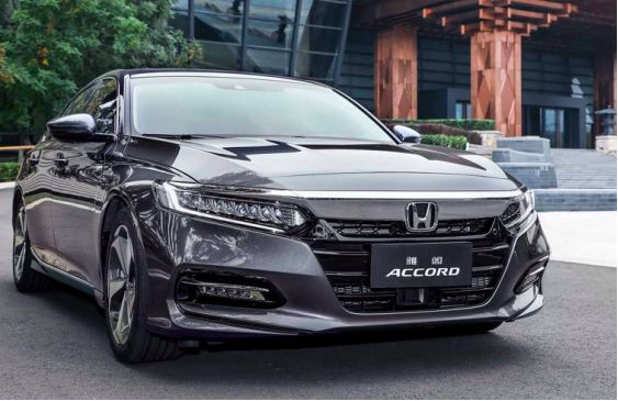 斯巴鲁a柱弯了,领克03a柱弯了