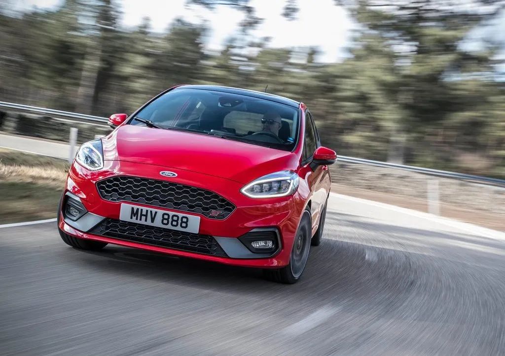 最甜蜜的两难选择|CARREVIEWS