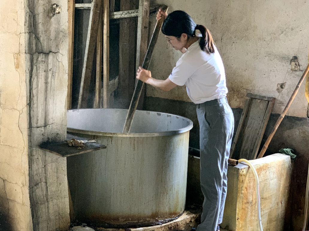 央视曝光蚕丝被长期盖,长期盖蚕丝被的危害图片