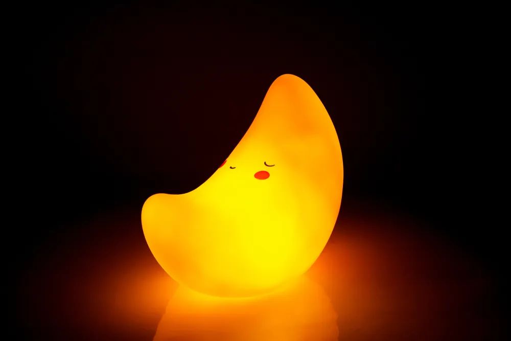 睡不着喝点酒助睡眠,睡不着喝奶管用吗