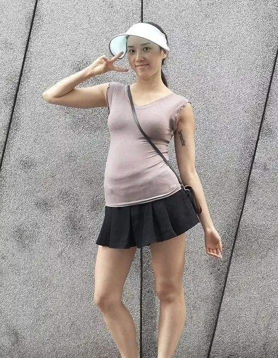 郎朗吉娜王牌对王牌量腰围,郎朗炫耀吉娜腰围