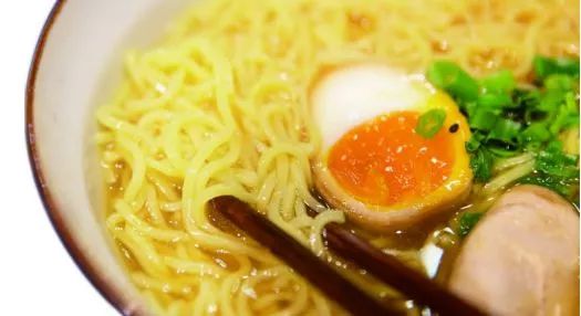 吃泡面的人怎么样了,吃方便面的那个网红现在怎么样了