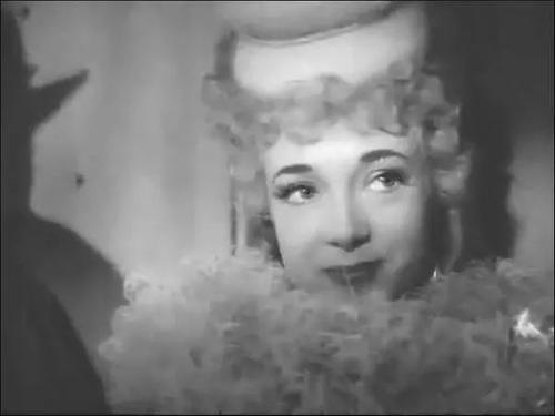 惨遭群体*力暴**的“贞洁”*女妓**,用善良与牺牲反照人性薄凉