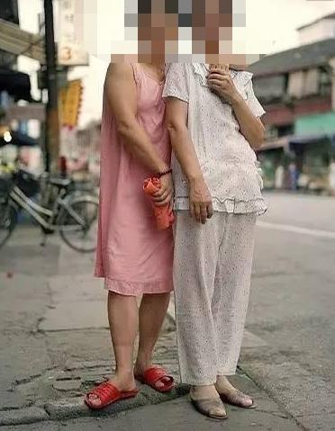 香奈儿丝绒家居服,香奈儿家居服女可外穿