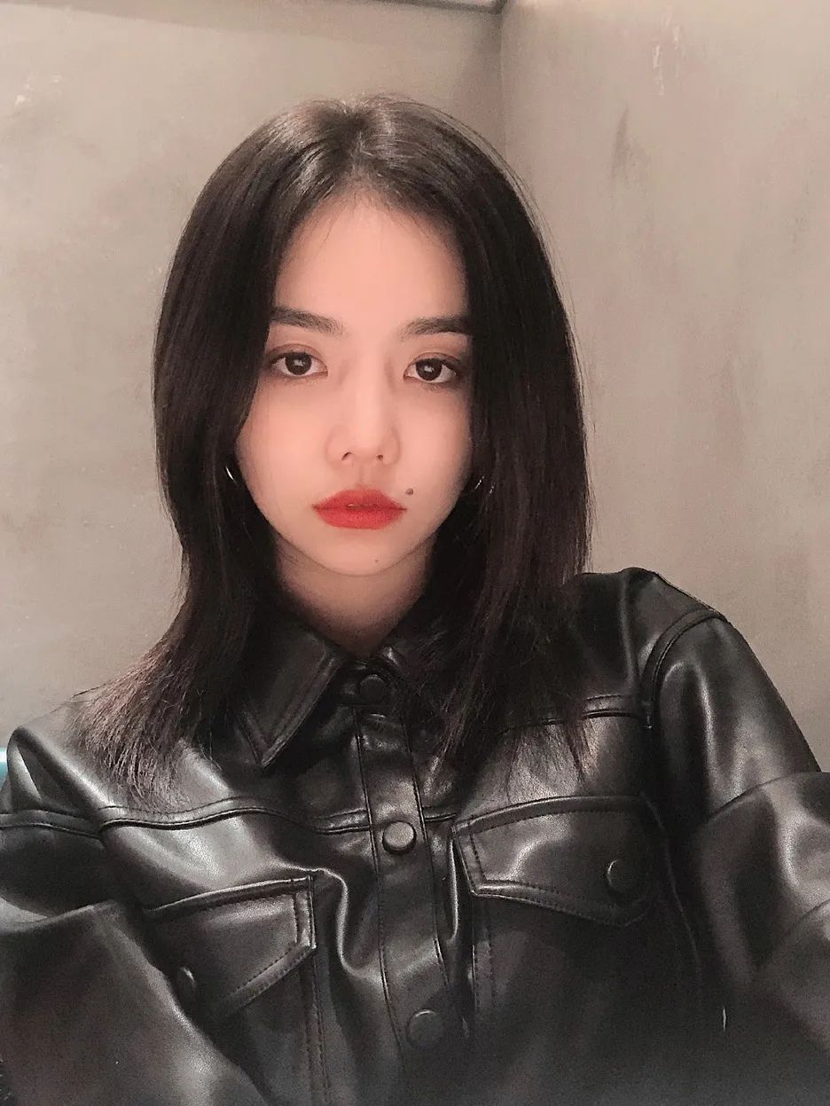 安崎、谢可寅、喻言……可都是“痣”在必得的女孩子