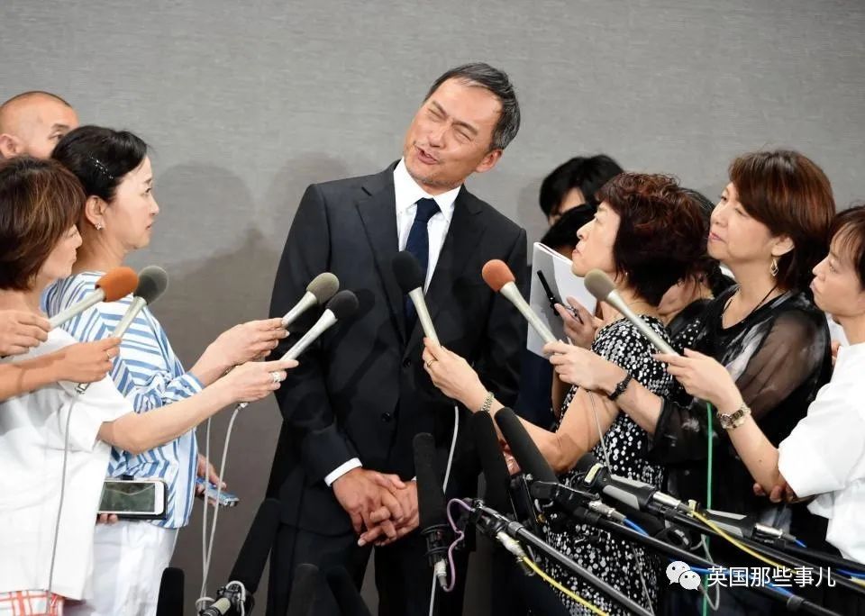 父亲出轨后续索赔12亿,父亲出轨了母亲要离婚