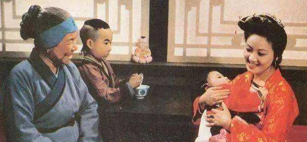 曹立波老师讲红楼,刘姥姥进大观园小人物大视野