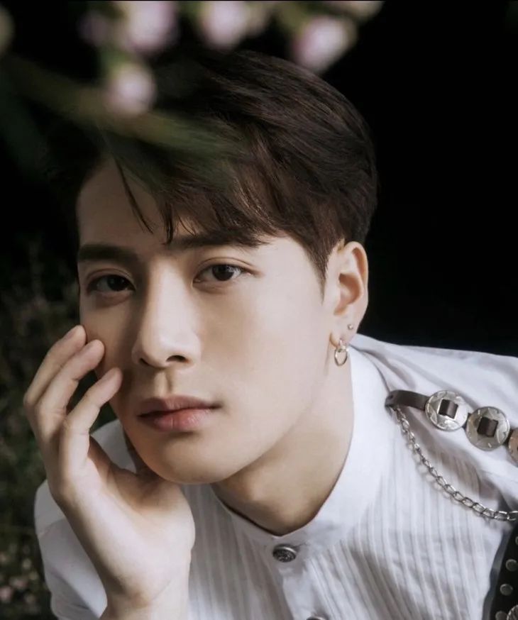 壹周潮话题|木村夫妇结婚20年首秀恩爱,海狸Kaia居家没忘秀身材