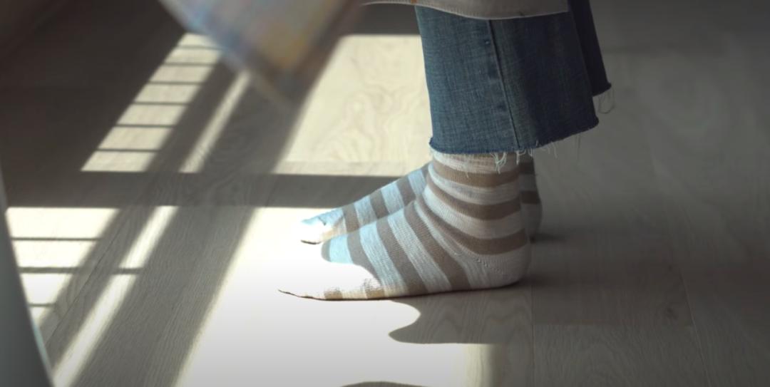 家里飞毛絮怎么去除,家里的小毛絮怎么处理