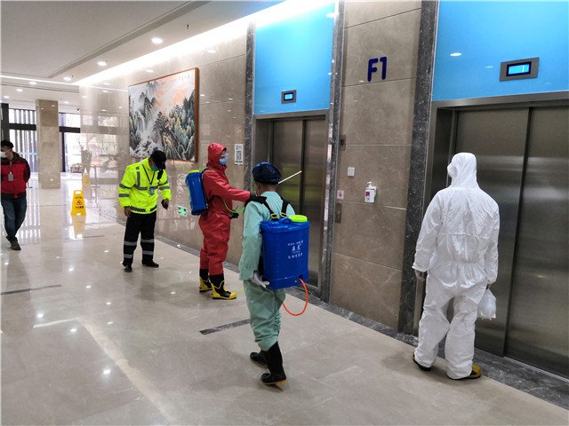 24小时在线！在防疫一线坚守66天的“火焰蓝”