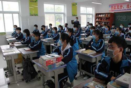 同学你好欢迎返校图片,同学你好欢迎归来图片