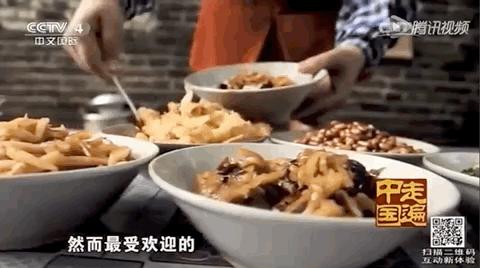 嗦一碗令人神魂颠倒的螺蛳粉,一碗好吃酸爽的螺蛳粉深夜必备