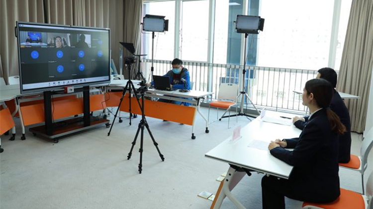 油漆空桶,油漆空桶灌装效果图