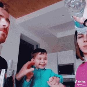 和异性朋友发生的搞笑事,和异性发生的搞笑事件别胡说