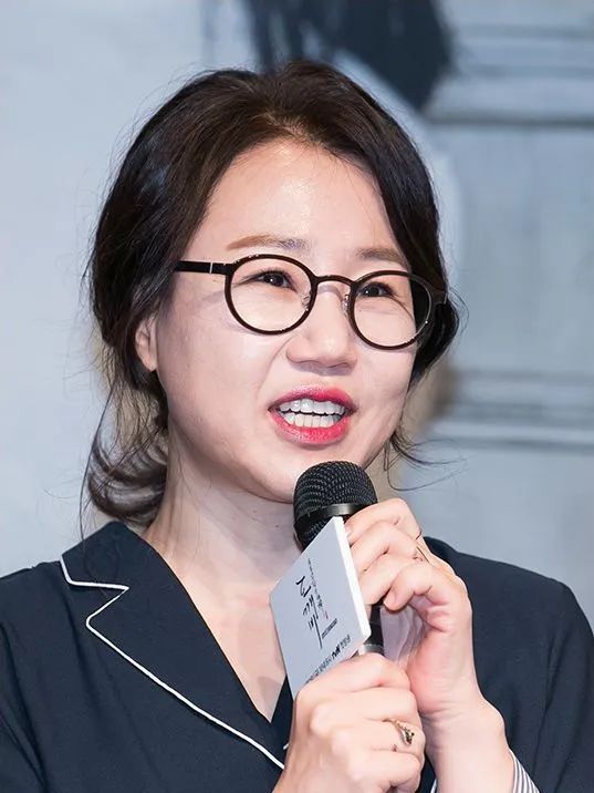 李敏镐扎头发禁忌,李敏镐金丝草卷发