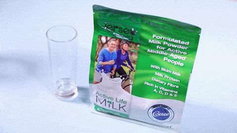 补钙牛奶全脂的好还是脱脂的好,青少年补钙奶粉适合全脂还是脱脂