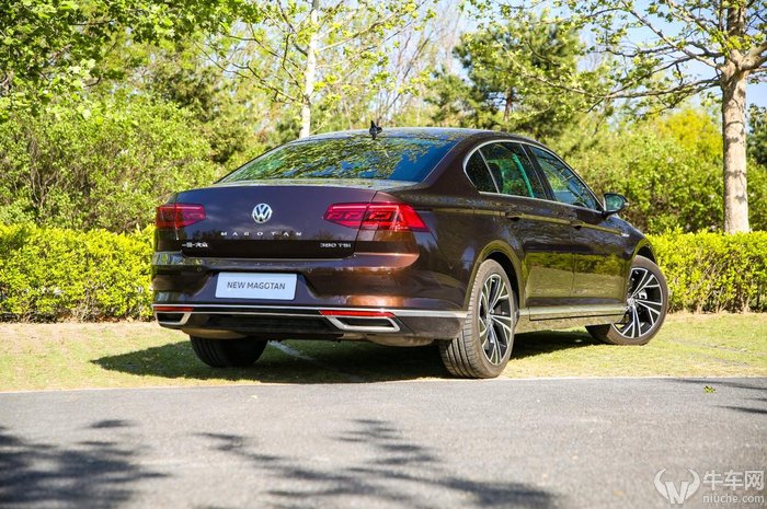 试驾新款大众迈腾380豪华版,大众迈腾380tsidsg旗舰型试驾