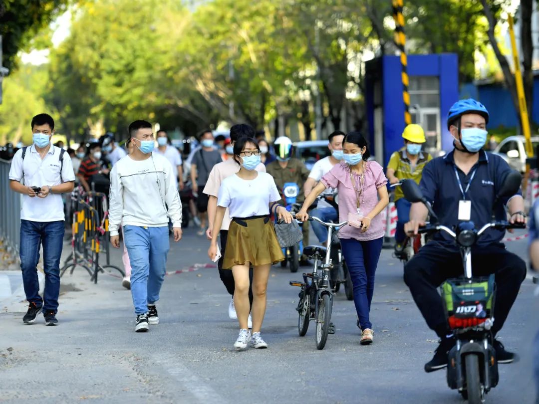 富士康放假4个月正常吗,富士康真的放假4个月吗