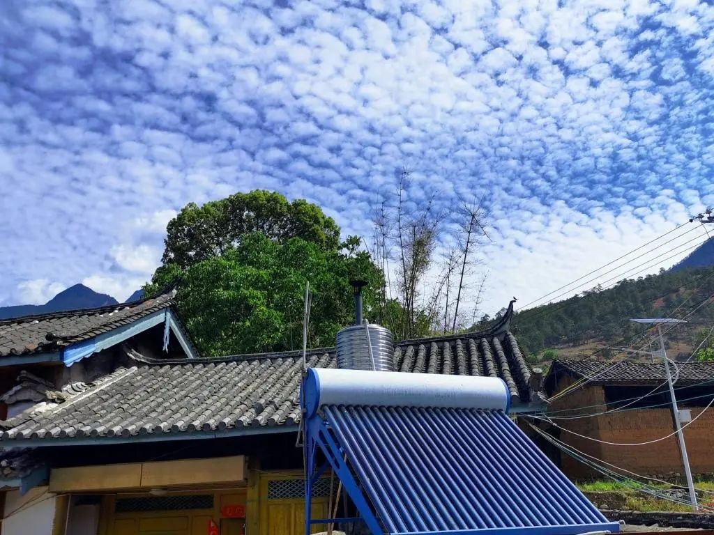 香格里拉家乡,香格里拉蓝天白云美景