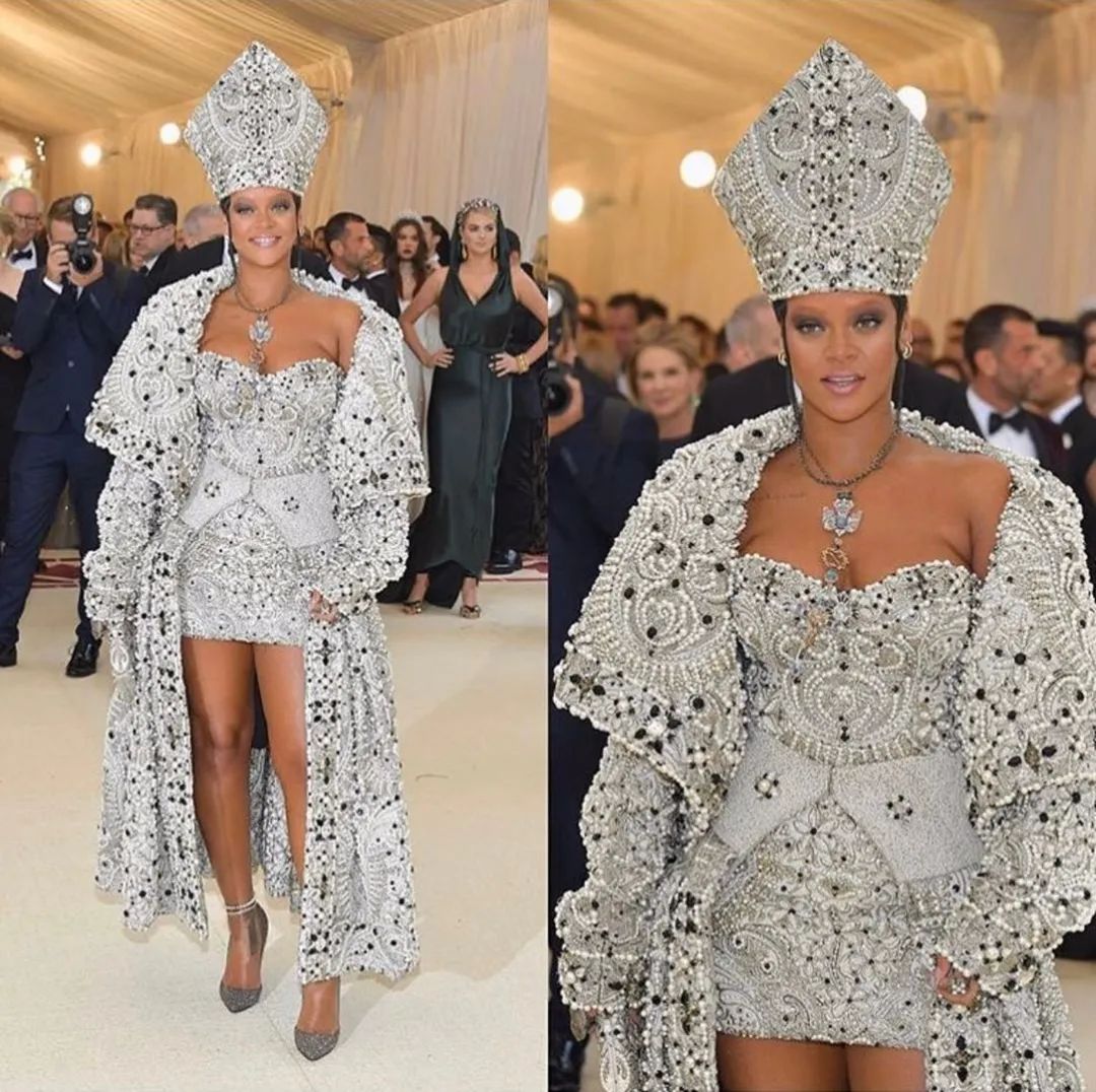 大都会盛典“十年回忆杀”，看戏精时尚如何挑战庶民的审美