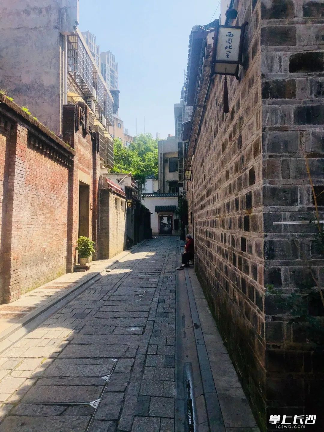 何立伟:收拾金瓯一片——开福老城区记游