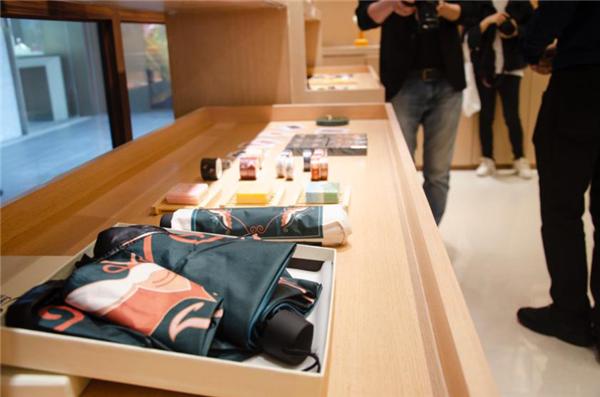 璧㈠晢鍦颁骇,璧㈠晢鐩樼偣