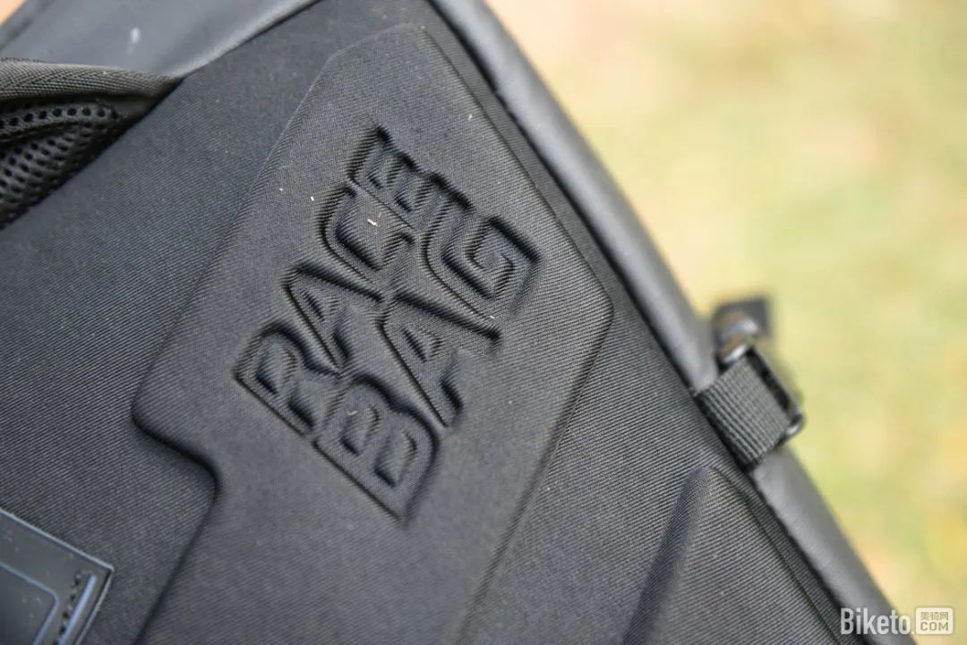 迪卡侬xc骑行背包,迪卡侬骑行背包推荐公路车