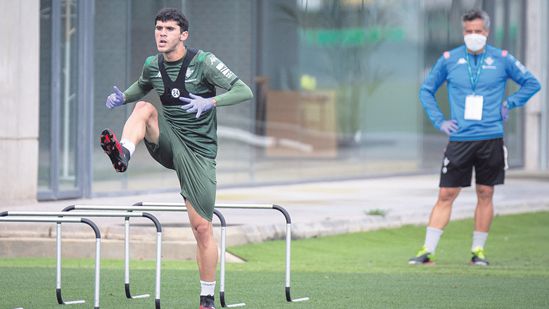 德甲率先开踢其他豪门“技痒难挠”欧洲足球赛亟待解禁