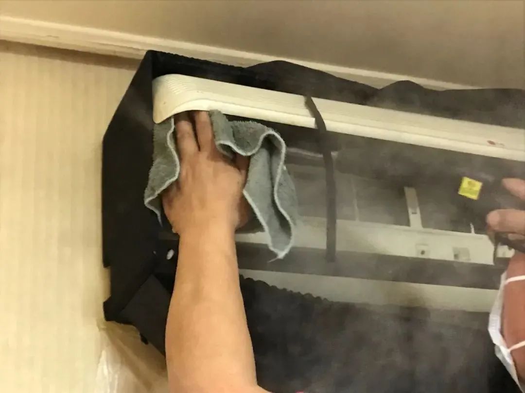 空调到底有多脏以及空调如何清洗,空调如何抽走屋里的脏空气