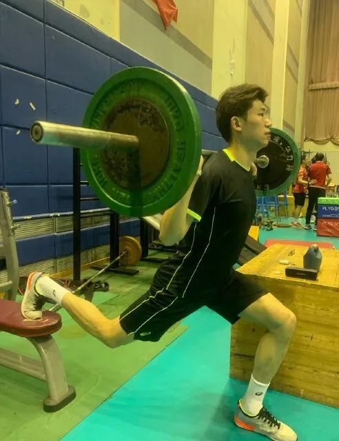 北汽男排决赛在即,北汽男排排除困难积极备战联赛