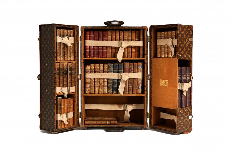 一只硬箱的传奇之旅