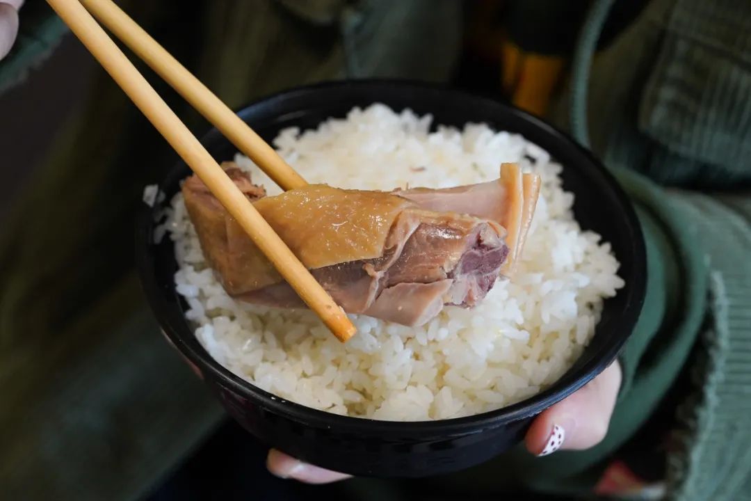 人均不到20元就可以吃的饱饱的,人均不到20就能吃到一顿大餐