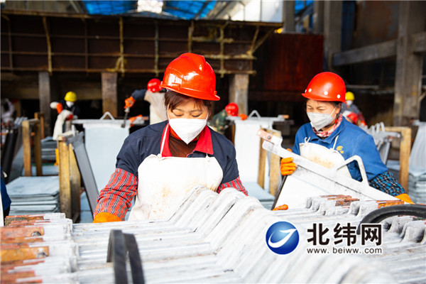 迎接新挑战开创新征程,迎接新挑战开创新辉煌