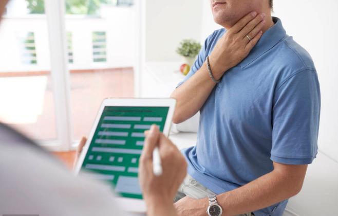 舌头边缘肿大溃烂是舌癌吗,舌头有肿块还是疼是早期舌癌吗