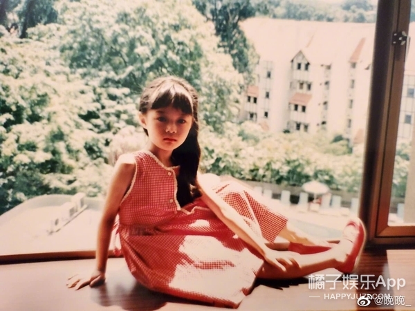 网红鼻祖晚晚和舒淇同框比美赢了？妆容穿搭都有小心机，来抄作业