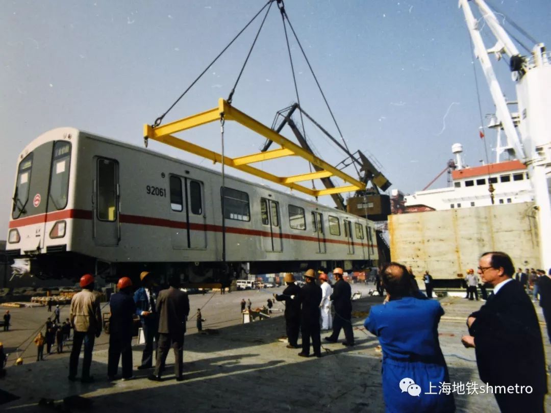 上海地铁2号线西瓜出站,上海地铁2号线西瓜内藏门