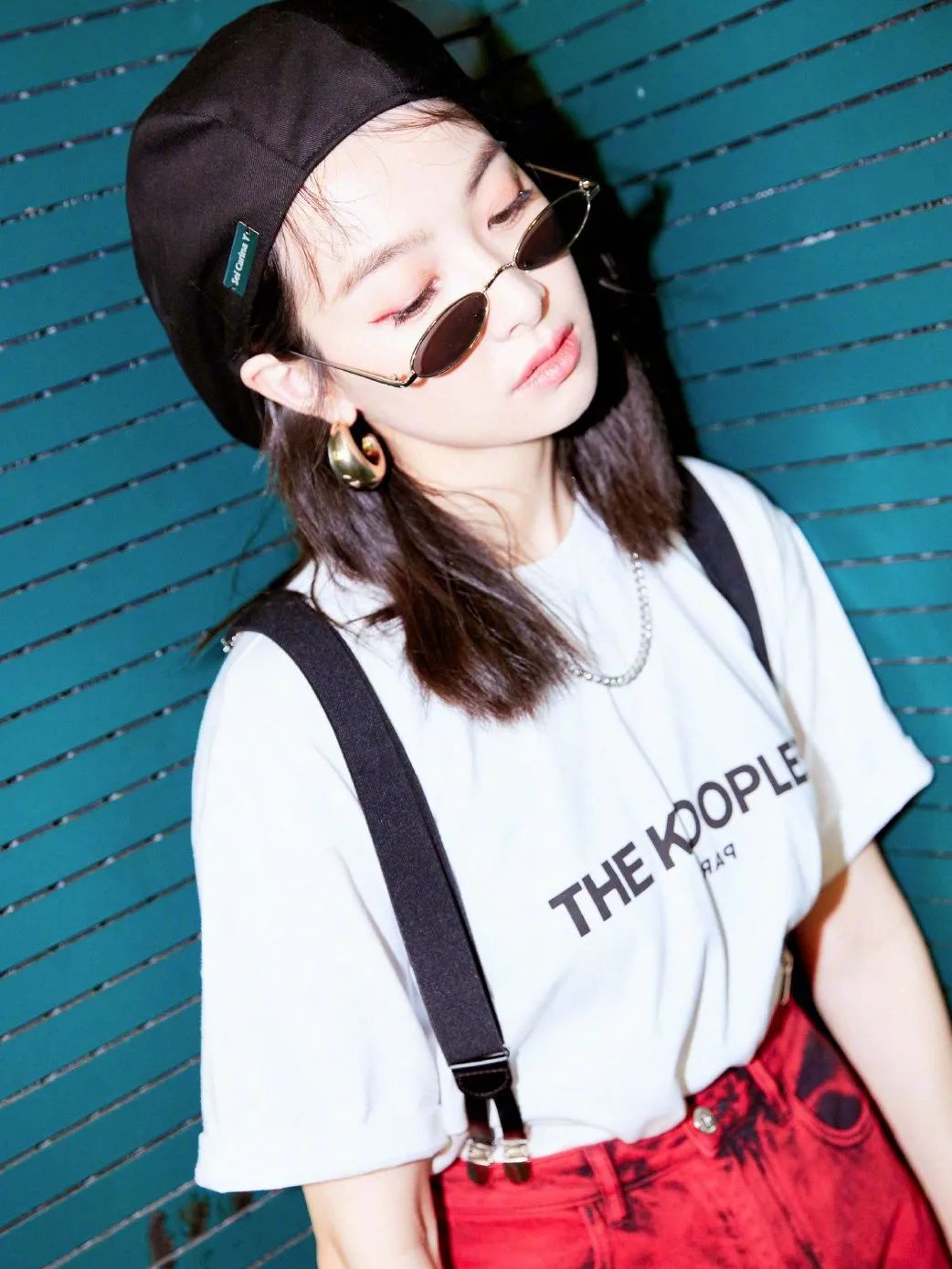 不仅只有少女感！原来背带裤也有两幅面孔？