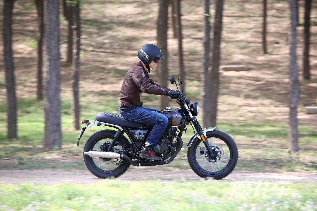 新款布雷斯通蓝卡评测,布雷斯通蓝卡22款和23款区别