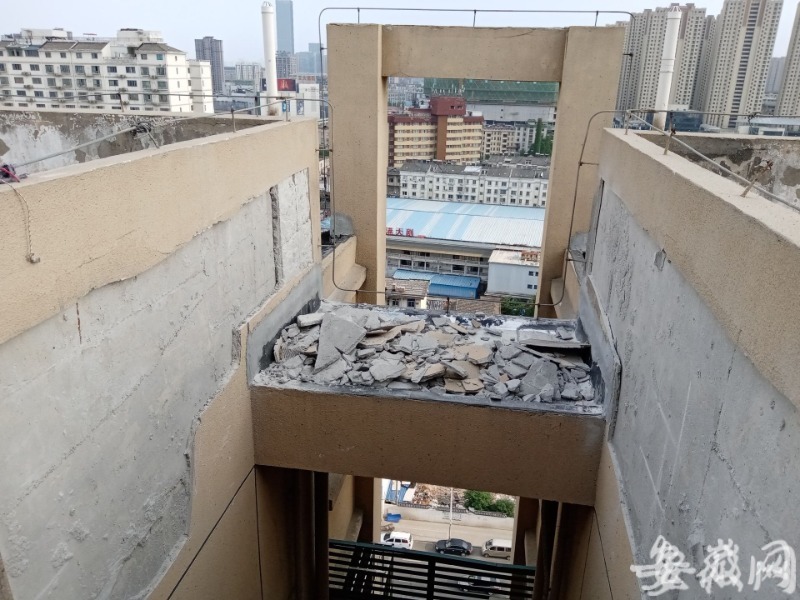 合肥小区墙体脱落,合肥小区外墙脱落视频