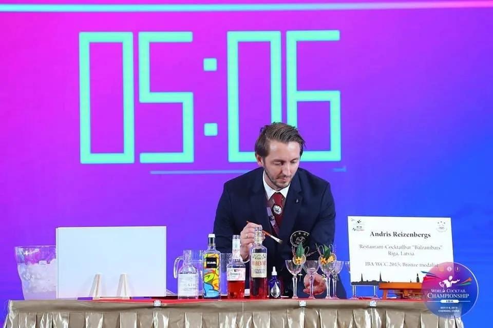 水果味的江小白哪一款最好喝,江小白原味和桃子味哪个好喝